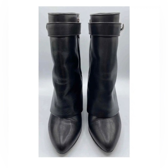 GIVENCHY Black Leather Short Shark Lock Ankle Boots Size 38 (7.5) - Picture 6 of 14